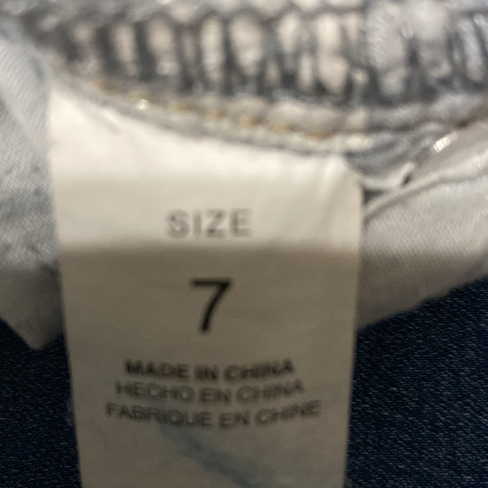 Girl’s YMI Jeans - Picture 3 of 3